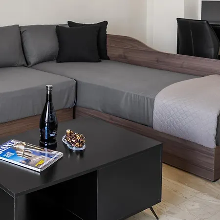 Apartment Uplevel Apartment, & Sea View Next To Old Port Chania (Crete)